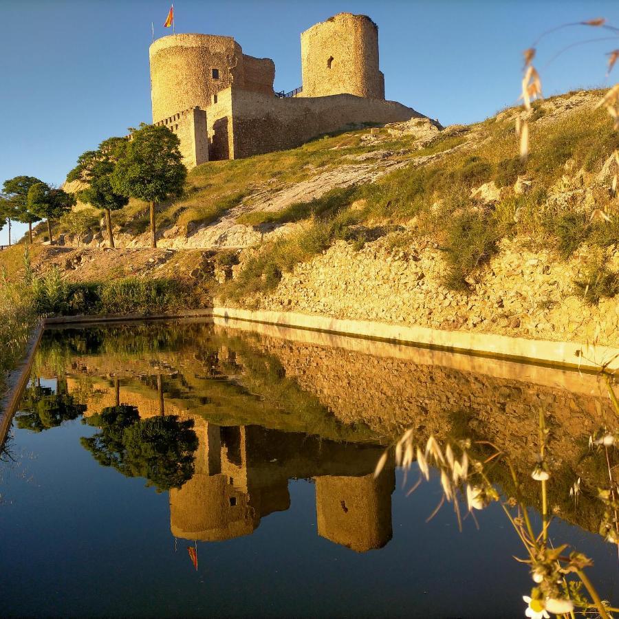 Pensjonat Azafran Consuegra Zewnętrze zdjęcie